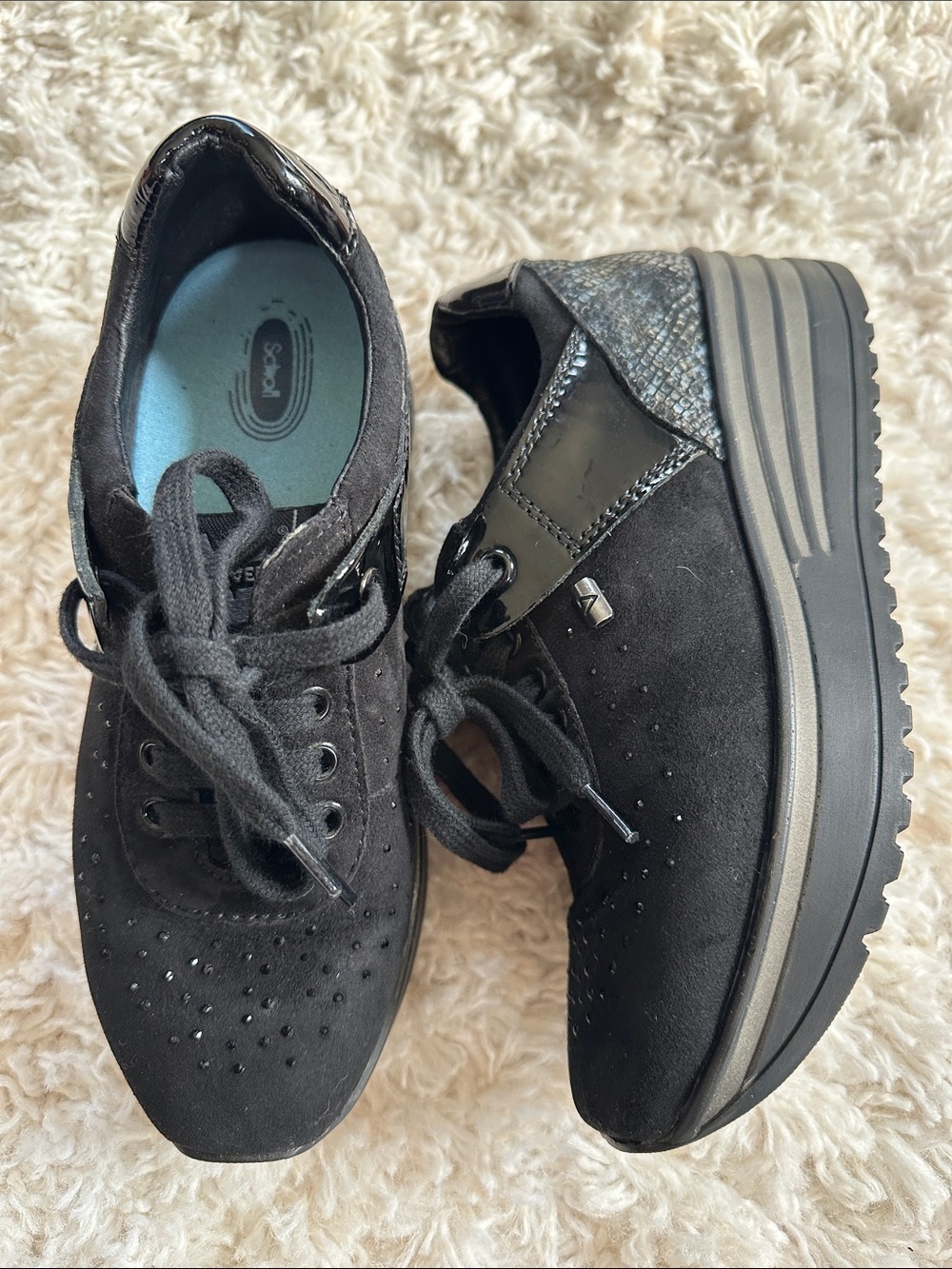 DR SCHOLL’S VALLEVERDE Women's Black Suede Platform Lace-Up Sneakers Sz EU 35= 5